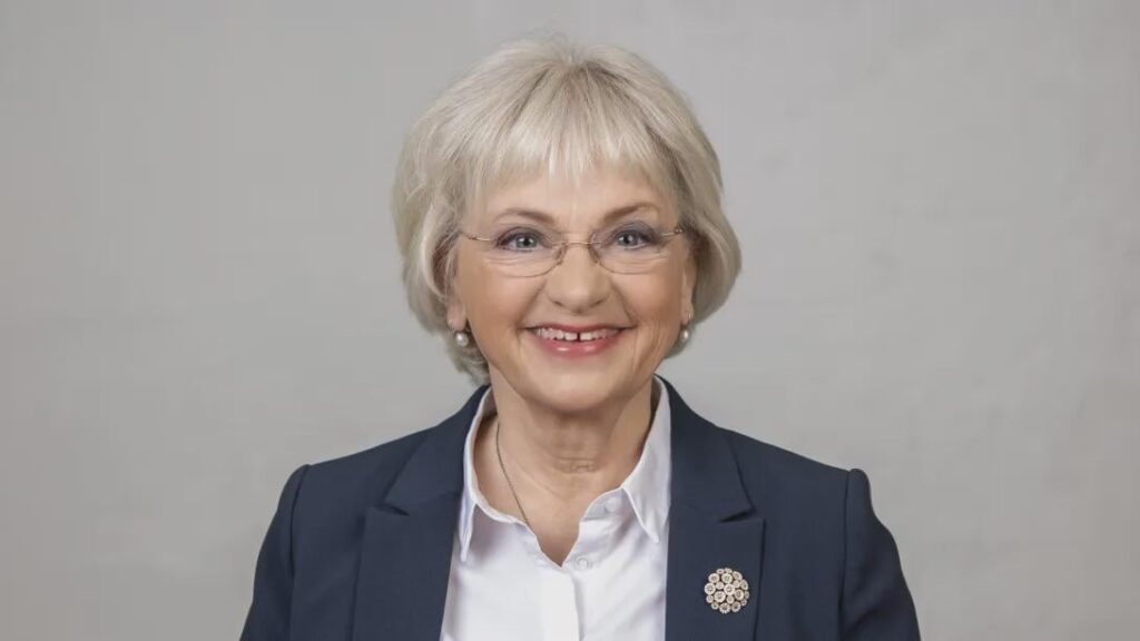 Pia Kjærsgaard and her son are named in a complaint to the Norwegian Working Environment Authority as the main cause of a "horrible working environment"