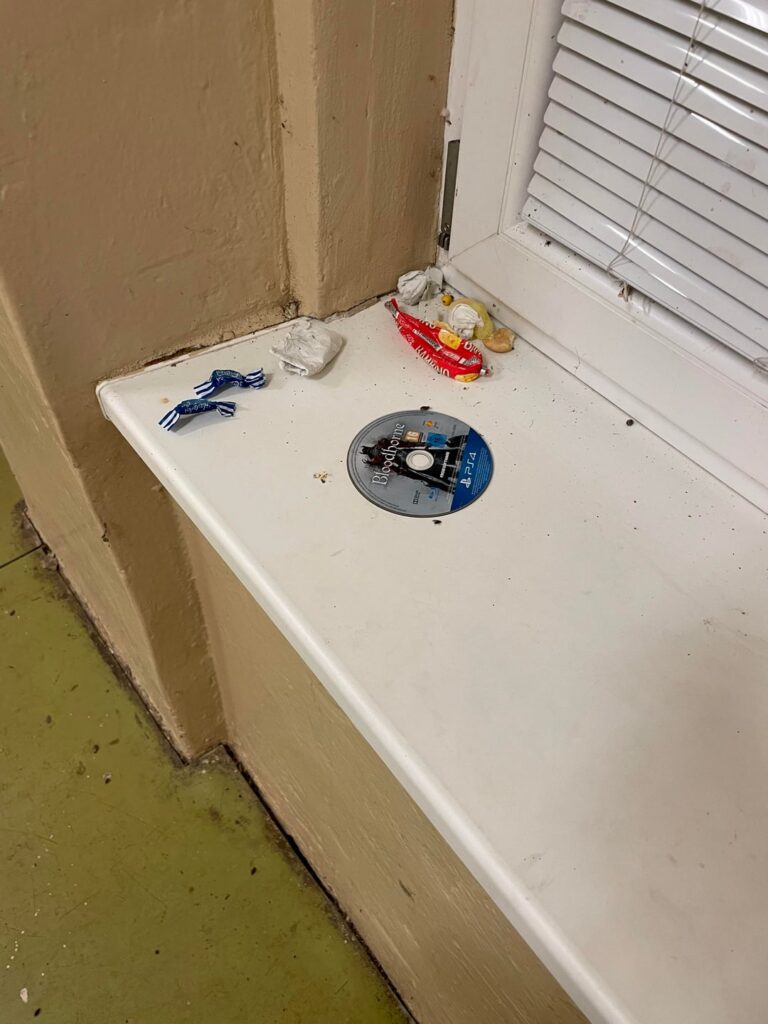 I would like to thank ZSSK for not cleaning the stations, thanks to which I found this gem...