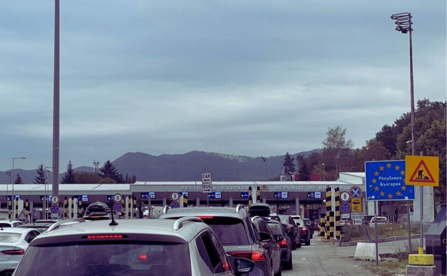 Bulgaria: Bulgaria Faces Border Gridlock as Truck Blockades With Serbia and North Macedonia Drag On