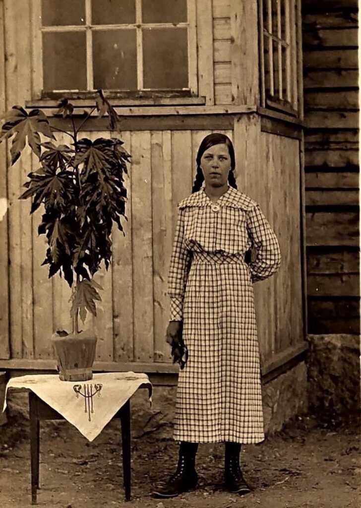 Why does Finnish people are very good in keeping a good quality old pictures/video? Why does Finnish people are very good in keeping a good quality old pictures/video?