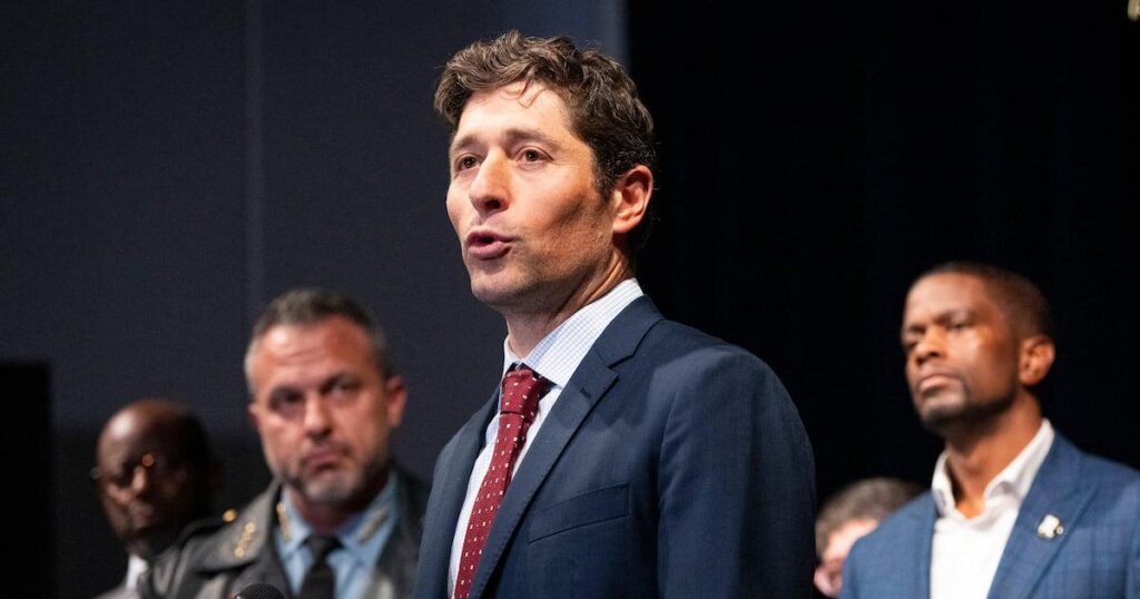 Mayor Tells ICE ‘Get F**k Out’ After Goon Kills U.S. Citizen