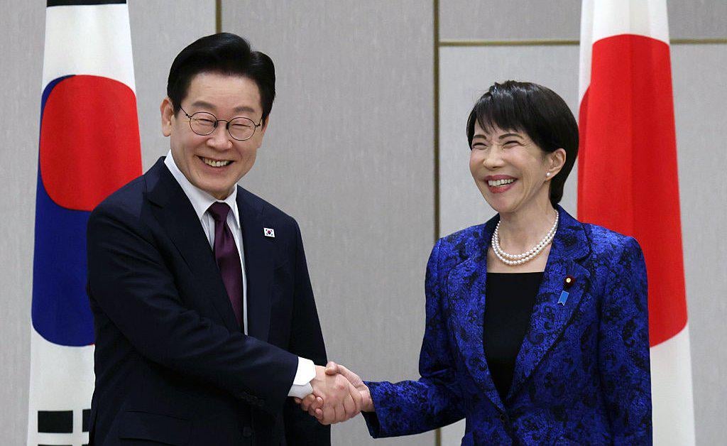 Amid China-Japan Spat, Both Countries Court South Korea
