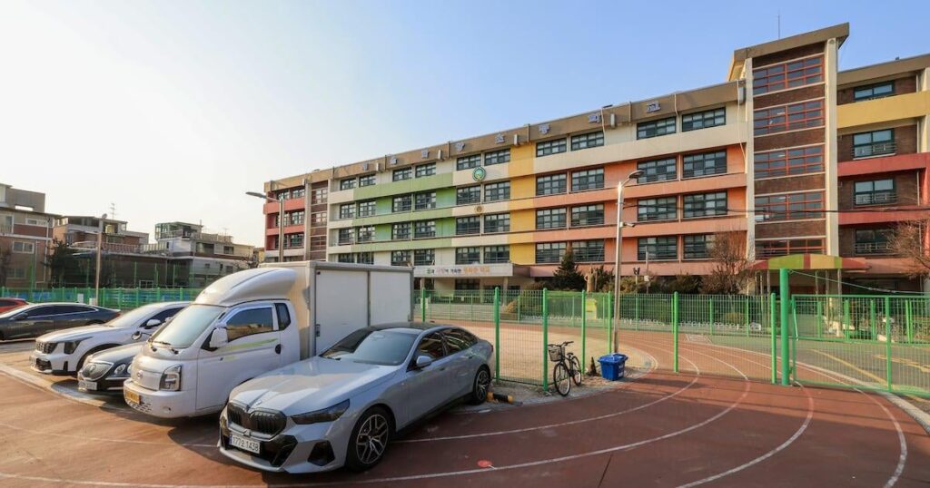 South Korea's Fertility Rate Rebounds to 0.85 in First Half