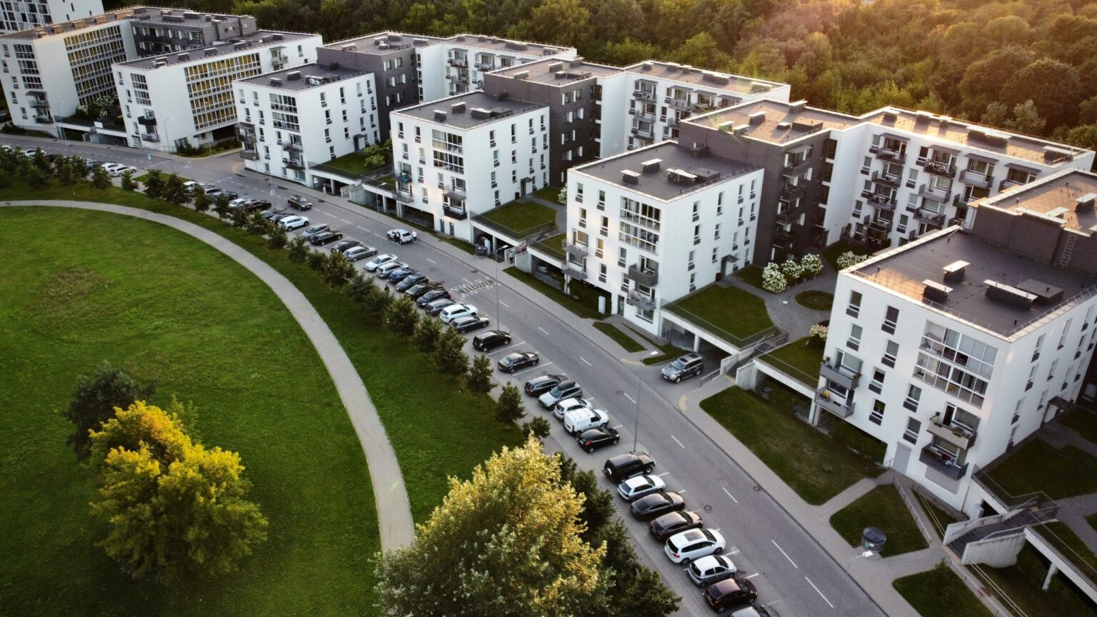 Lithuanian economists divided on possible real estate bubble in Lithuania