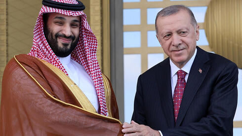 Turkey seeks to join Saudi-Pakistani defense pact in move that could reshape Middle E