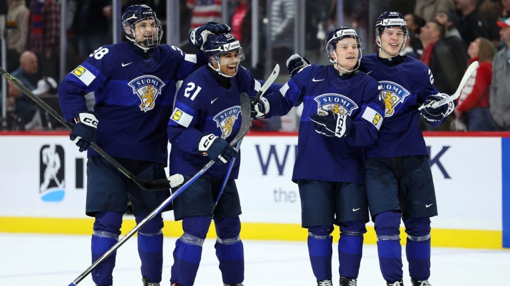 World Junior Championship roundup: U.S. falls to Finland in OT; Canada wins