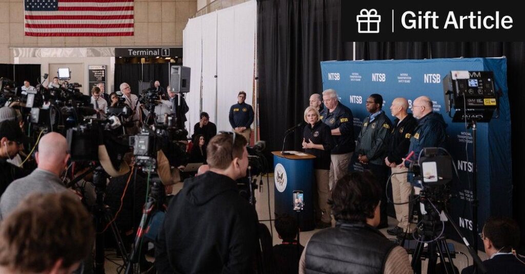 Safety Board Blames F.A.A. For Multiple Failures in D.C. Crash