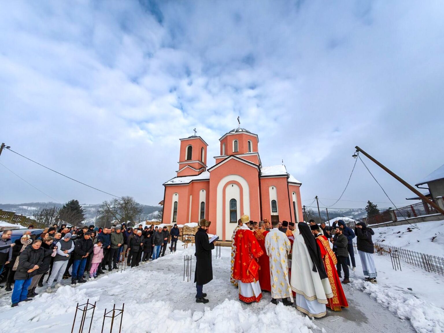 Patriarch of Serbia consecrated the foundations of a Parish Hall in Kamendol
