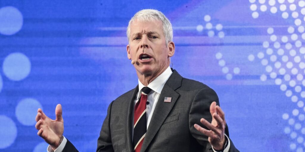 Energy Secretary Says at Least a Dozen Oil Companies Eager for Venezuela