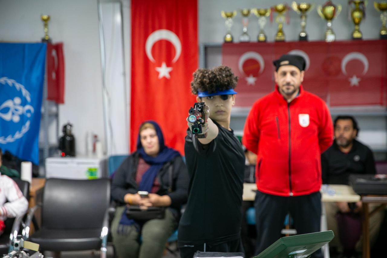 Coach Hidayet Kahraman supervises Mehmet Ali Kaya during a training session, offering close guidance as the young athlete prepares for national and international competitions. (AA Photo)