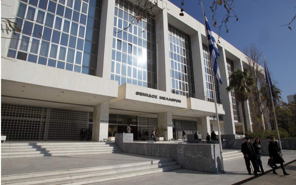 Greek court blocks deportation of two Kurds sought by Turkey