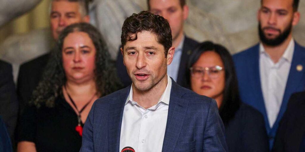 Trump stuns with call to Minneapolis mayor: 'Feels like unconditional surrender'