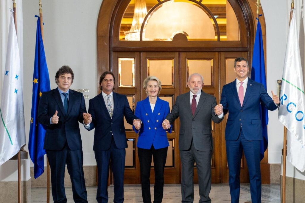 This image captures a significant moment in December 2024, celebrating the conclusion of negotiations for the EU-Mercosur Partnership Agreement, one of the world