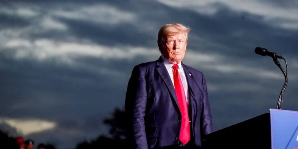 Trump publishes list: 33% of Macedonian families in the US are beneficiaries of social assistance