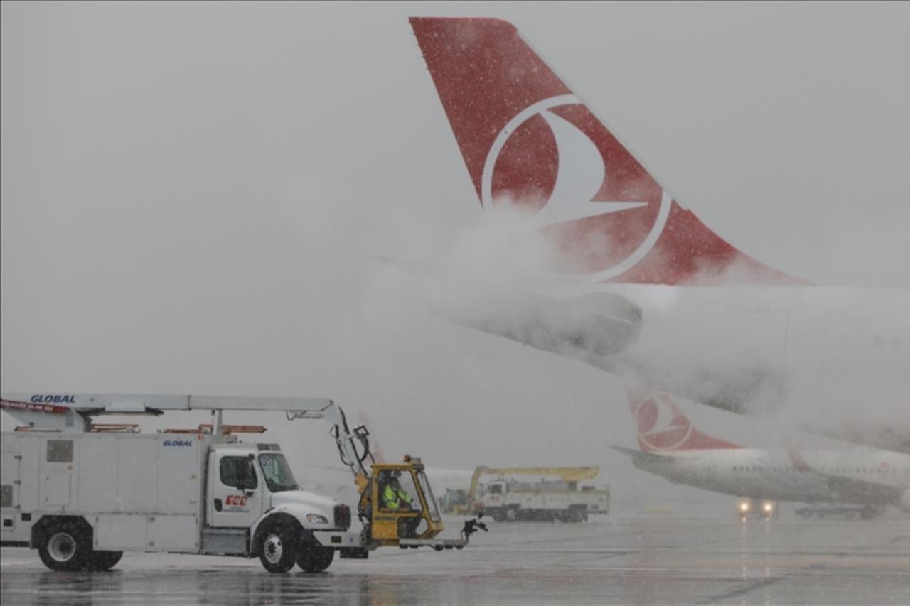 Turkish Airlines cancels 54 Istanbul flights amid severe weather warnings