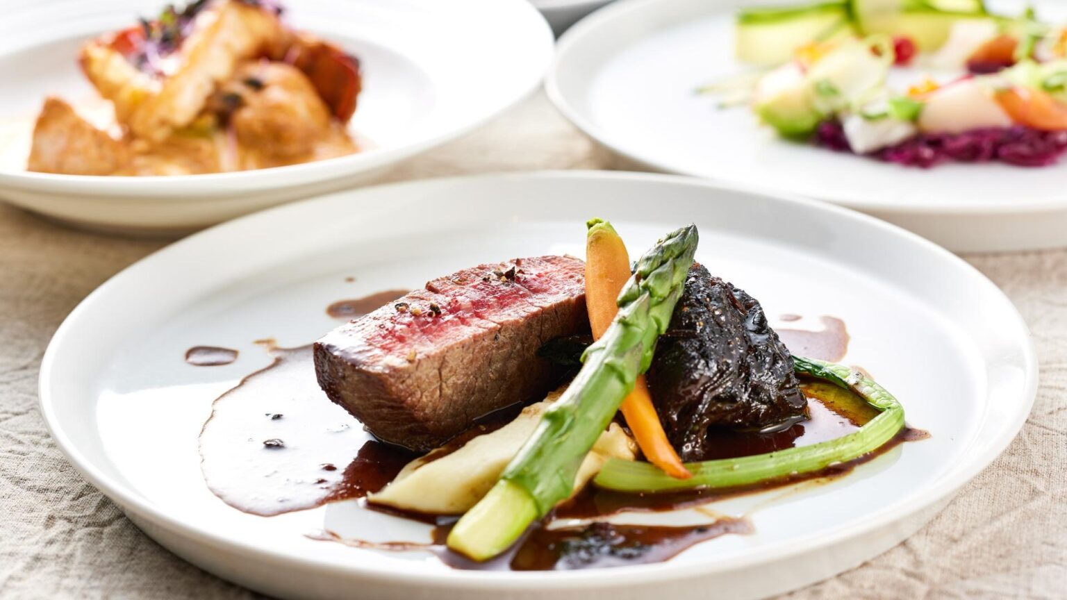 "If we raise prices, customers will leave, but if we don't, we'll go bankrupt" - The reality that is driving Japan's restaurants into a corner