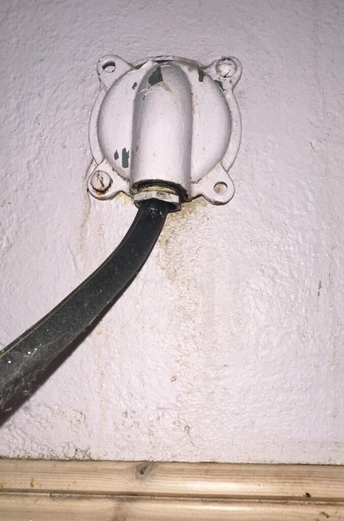 Changing the stove - what kind of electrical outlet do I have?