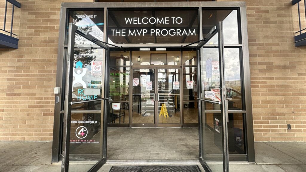 As more seniors become homeless, shelters try to adapt : Shots