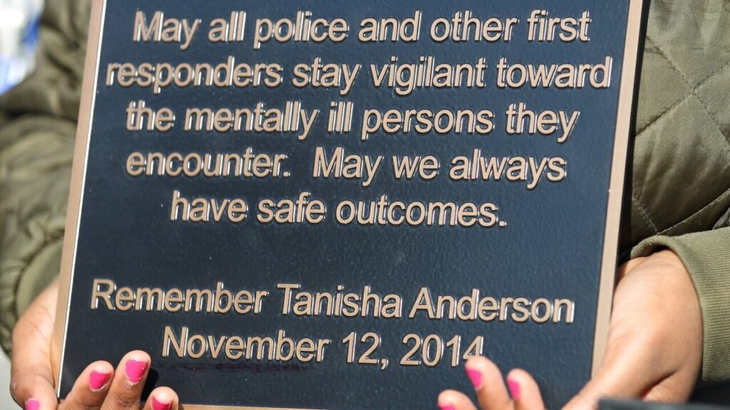 Cleveland moves to add mental health clinicians to 911 response under Tanisha’s Law