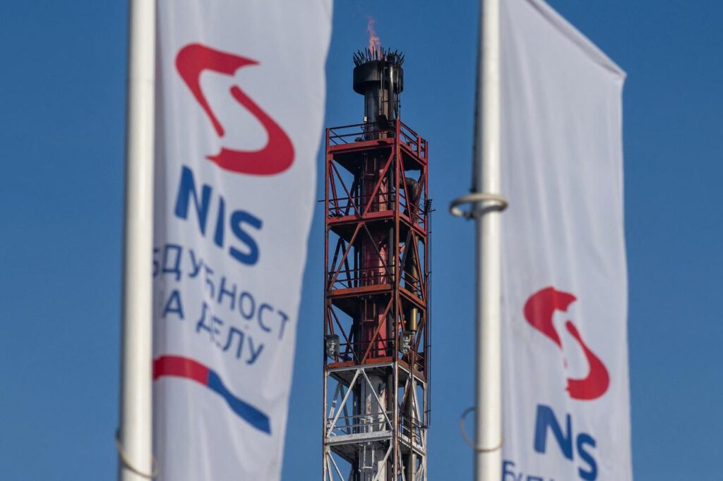 US grants temporary sanctions reprieve to Serbia’s oil firm NIS This photograph shows part of the Petroleum Industry of Serbia (NIS), Serbia’s only oil refinery, in Pancevo, Serbia on Dec. 10, 2025. (AFP Photo)