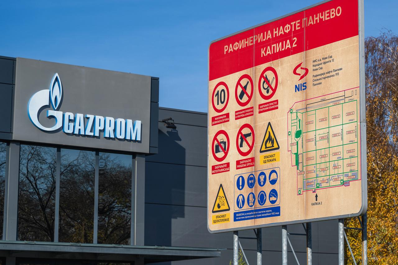 This photograph shows part of the Petroleum Industry of Serbia (NIS), Serbia’s only oil refinery Pancevo, Serbia on Dec. 10, 2025. (AFP Photo)