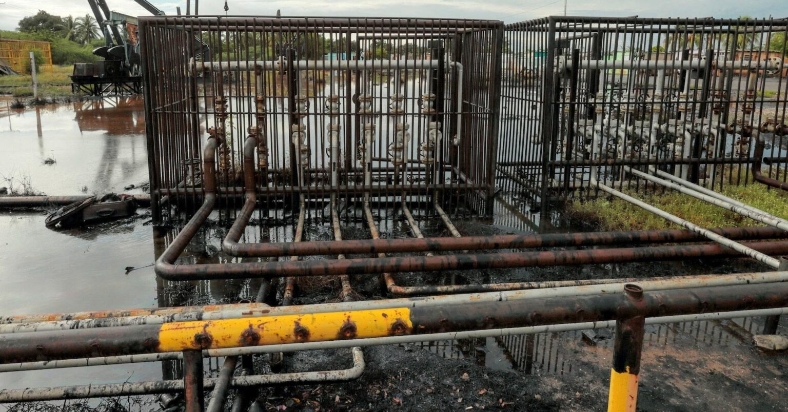 Trump administration sets meetings with oil companies over Venezuela, source says