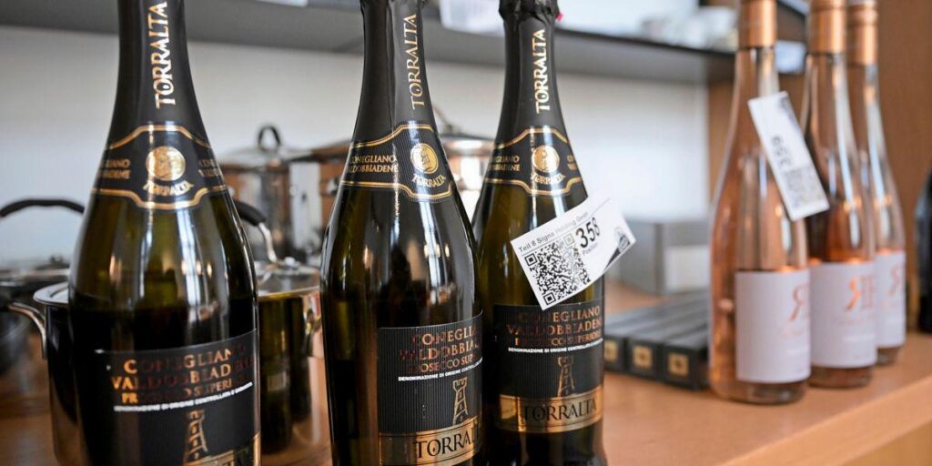 “Otherwise Gusi will come and pick up the wine”: How a witness experienced the end of the Signa