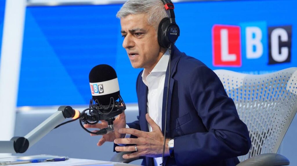 Same cockroaches... different restaurant: Sir Sadiq Khan's scathing take on Reform UK defectors