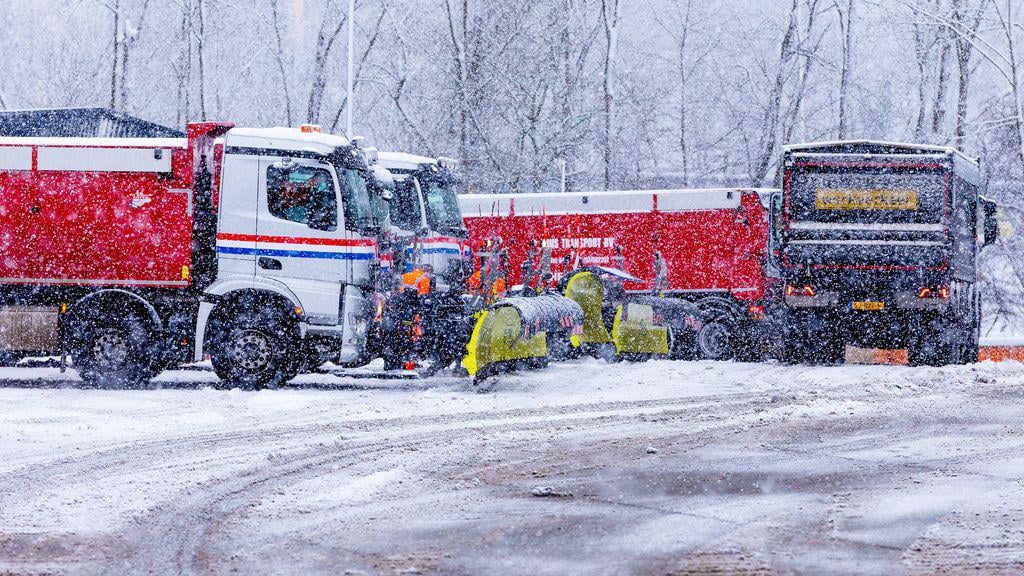 Top crowds for spreaders: 'This is our winter sport'