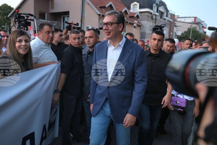 Serbia’s President Vucic Warns Ministers of Dismissals over Power, Water Outages