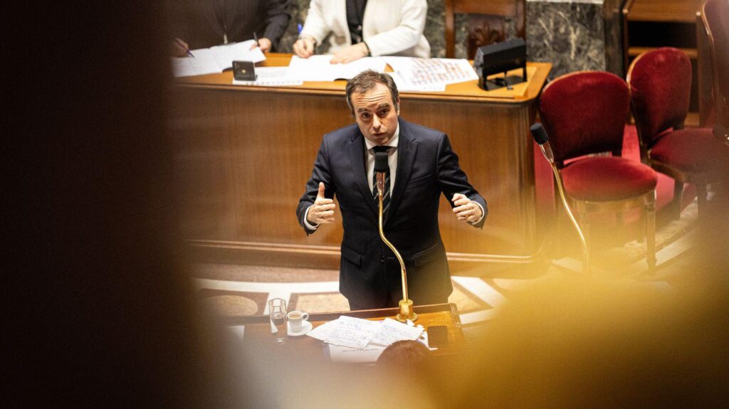 The government cancels the debates on the 2026 budget in the National Assembly until Tuesday, before drawing out a 49.3 or an ordinance