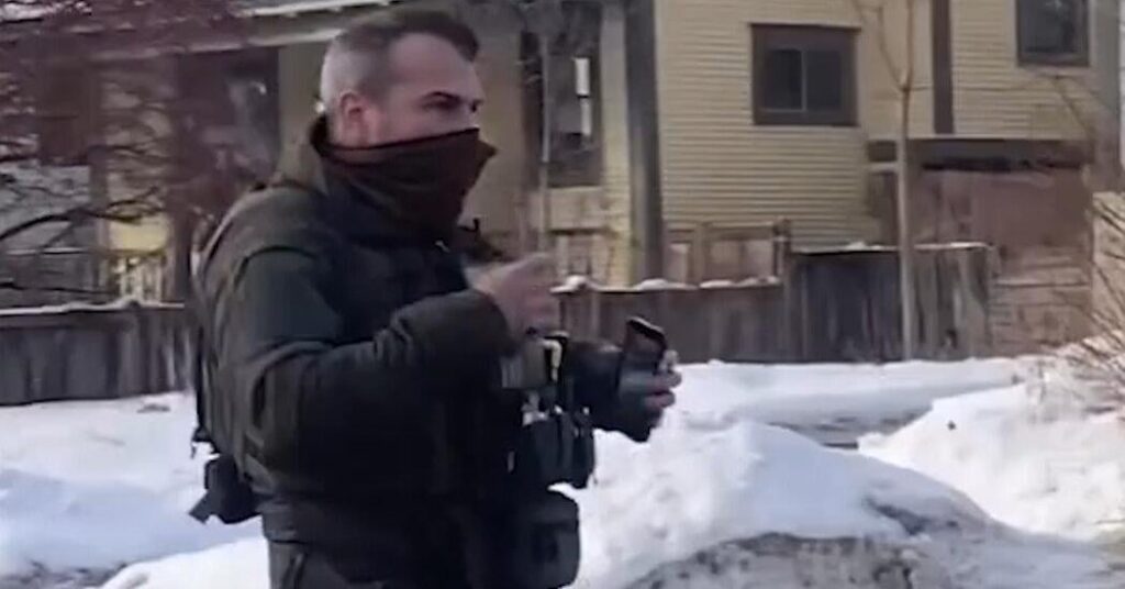 Agent Who Shot Renee Good Was Trained to Track and Apprehend Fugitives