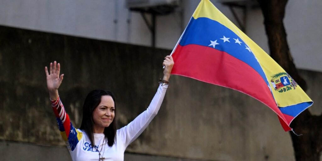 Trump & his admin. have stated it's "far too premature" to discuss timelines for elections in Venezuela, emphasizing stability, oil rebuilding—while Trump has continued criticizing Ukraine for not holding elections. Trump attacks real democracies but buttresses dictatorships.