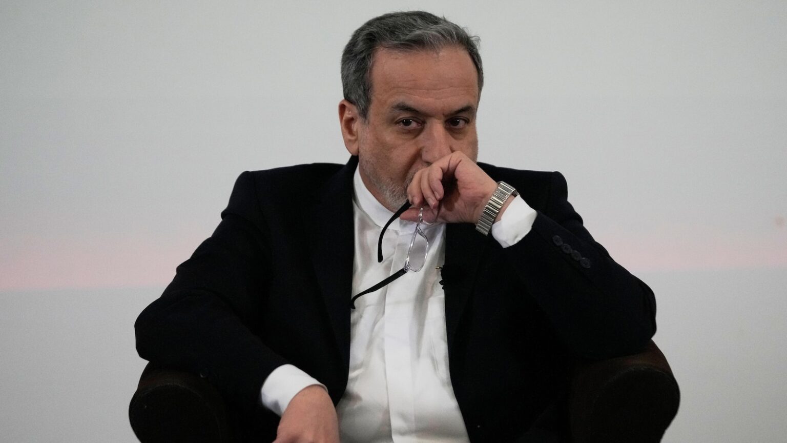 Iran’s top diplomat issues most direct threat yet to US Iran's top diplomat issues most direct threat yet to US