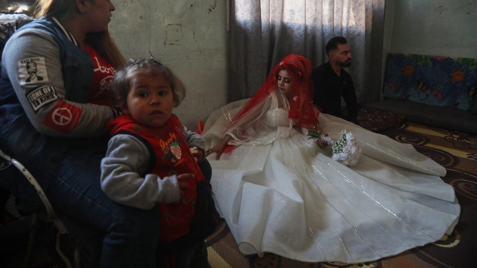 A ceasefire holds in Syria but civilians live with fear and resentment