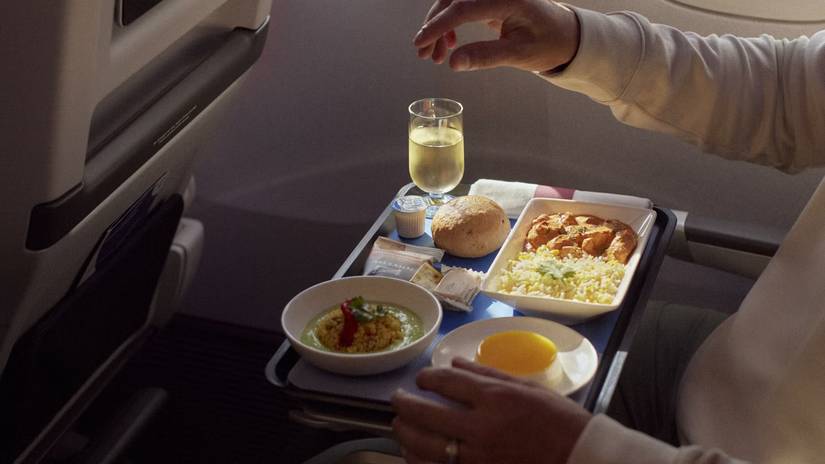 World traveller plus seat and meal British Airways