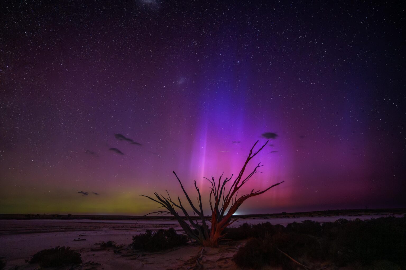 "Flame Tree" Aurora over Lake Tyrrell, VIC, AUS [5892x3928] [OC]