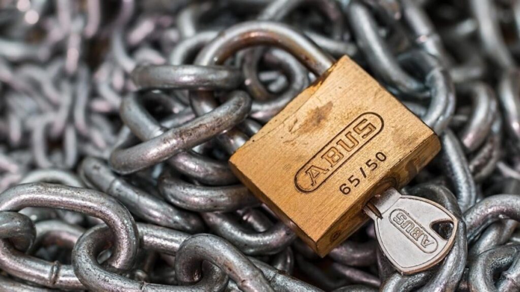 Data protection debate: Microsoft passes on Bitlocker keys to FBI