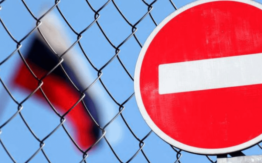 According to Die Welt, the EU may introduce new sanctions against Russia’s energy and banking sectors and impose penalties on those linked to the deportation and ideological re-education of Ukrainian children, while closing loopholes in existing sanctions.