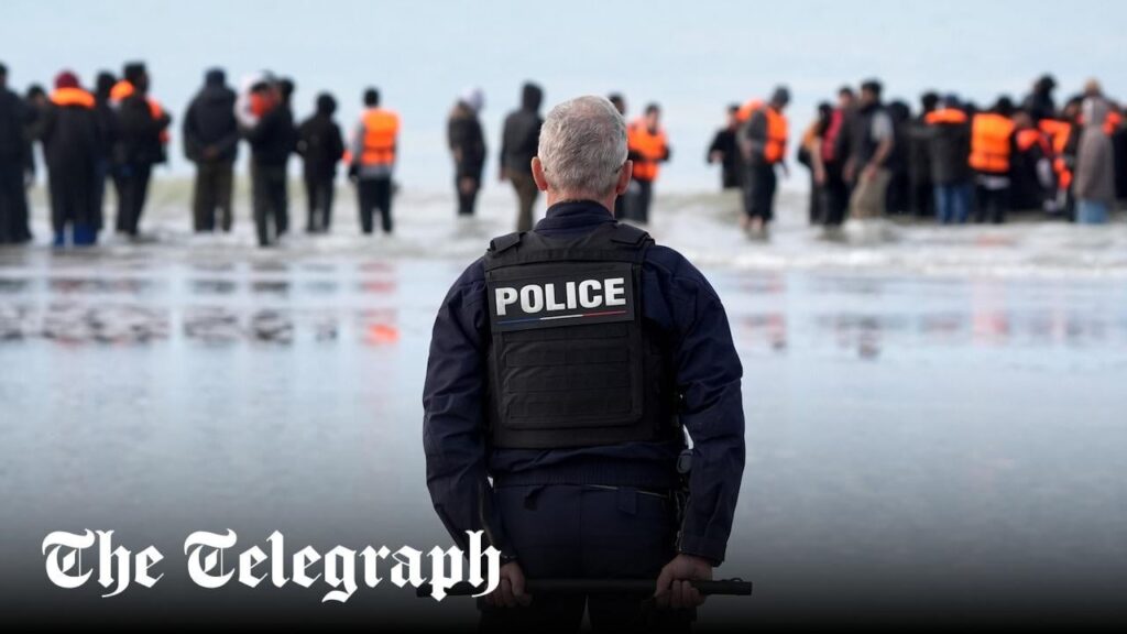France threatens to arrest Britons who stop migrant crossings