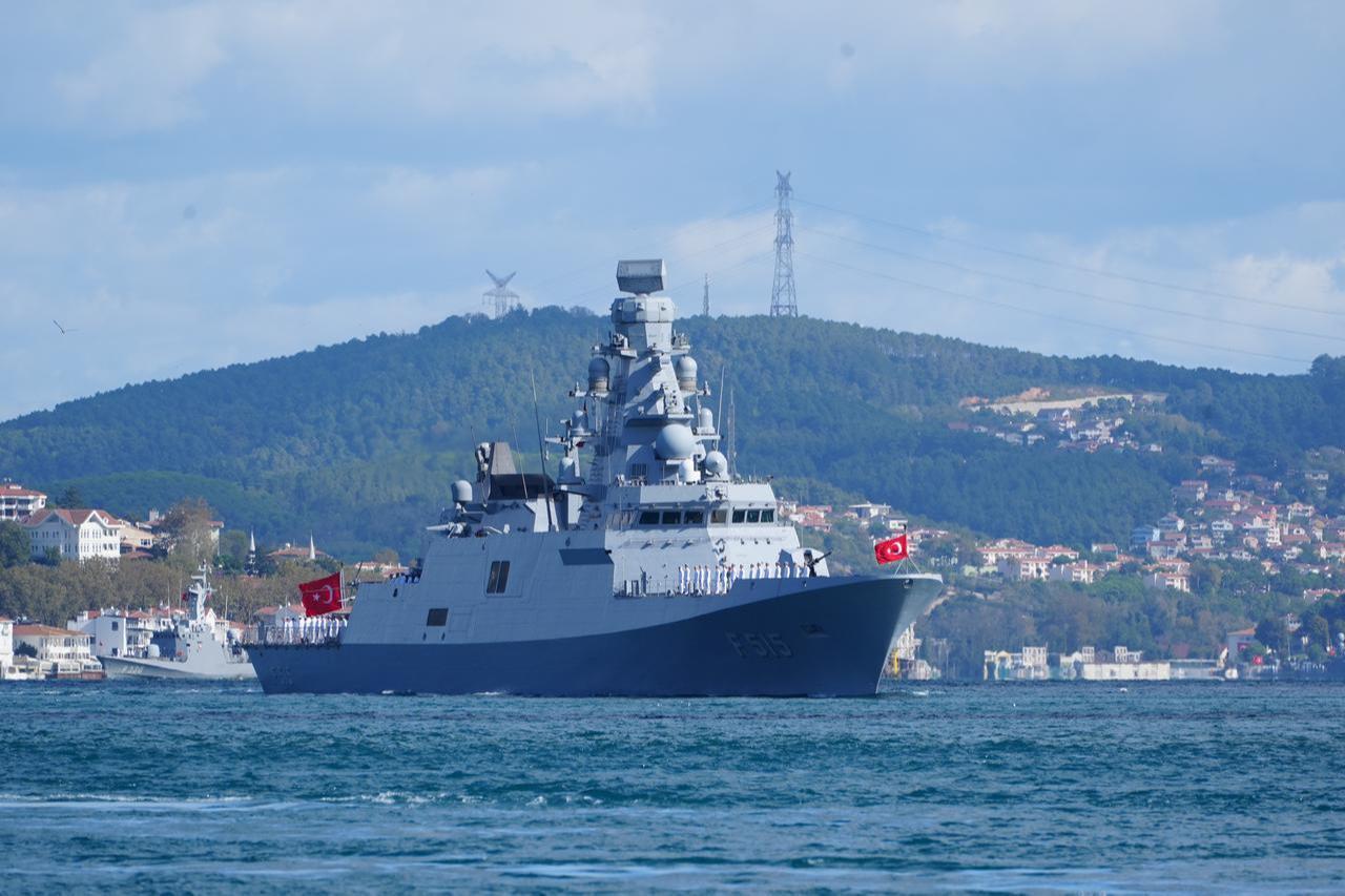 TCG Istanbul (F-515) during the naval parade held in the Bosphorus as part of the 487th anniversary of the Preveza Naval Victory and Turkish Naval Forces Day in Istanbul, Sept. 27, 2025. (AA Photo)