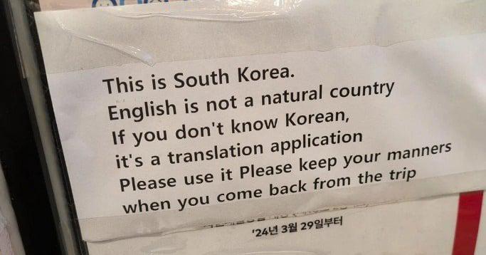 Seoul cafe notice sparks debate as foreigners back learning Korean
