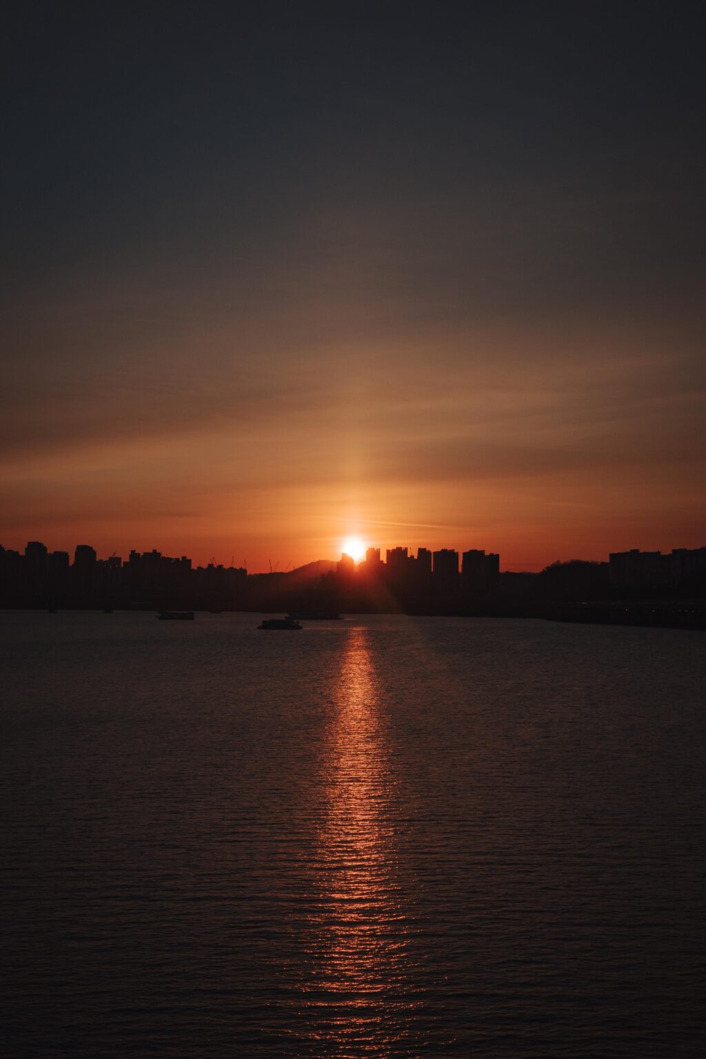 First sunrise of 2026 over Han River