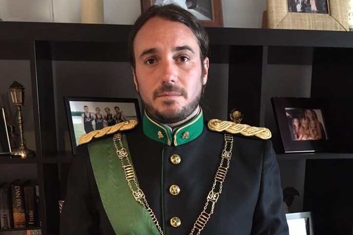 Francisco de Borbon von Hardenberg in full regalia.