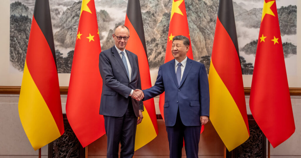 German leader hails China ties as he seeks reset with Beijing