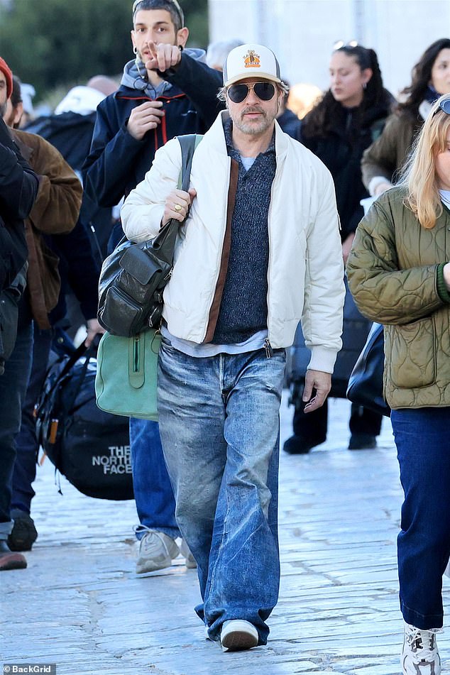 Pitt gave off a relaxed, almost teen-like vibe while still radiating movie star charisma