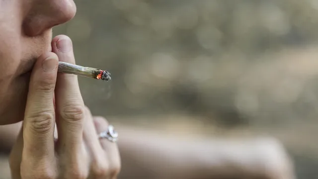 Stricter anti-smoking rules spark public debate in North Macedonia