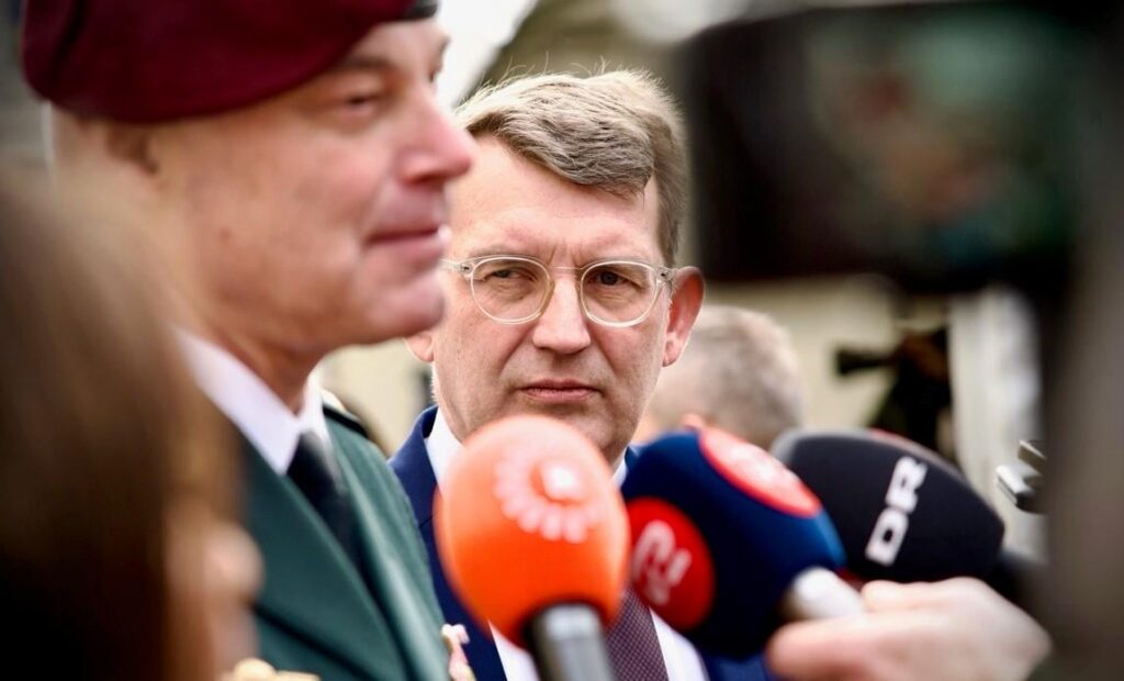Denmark enters into a new cooperation agreement with Canada in the area of ​​defence. The agreement strengthens cooperation in a number of key areas - including defense innovation, technology, capacity building as well as training, exercises and education.
