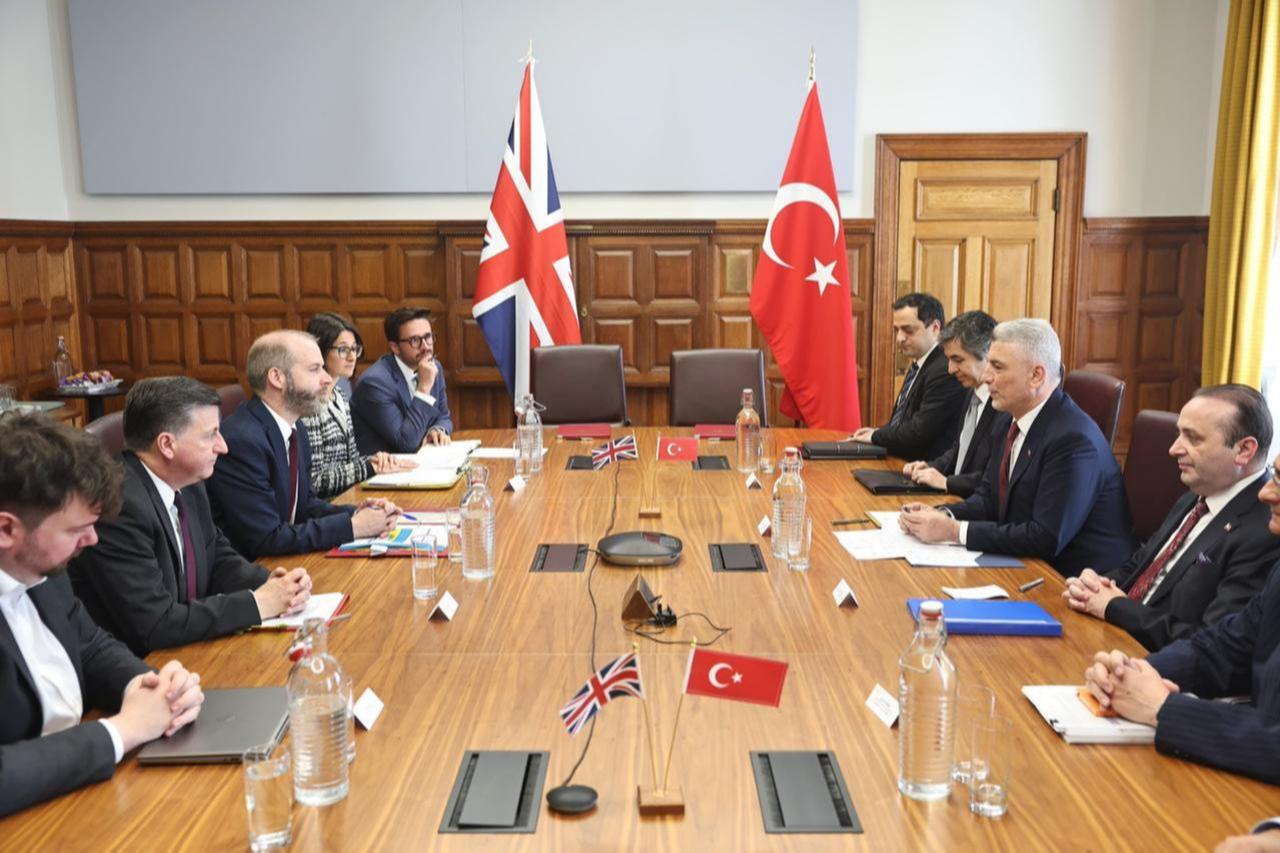 Turkish Trade Minister Omer Bolat meets with UK Secretary of State for Business and Trade Jonathan Reynolds and their delegations during bilateral talks in London, UK, on May 7, 2025. (Photo via X/omerbolatTR)