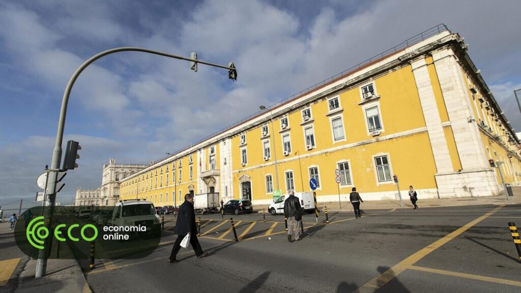 Portugal’s public debt falls to 89.7% of GDP in 2025, beating the government’s target